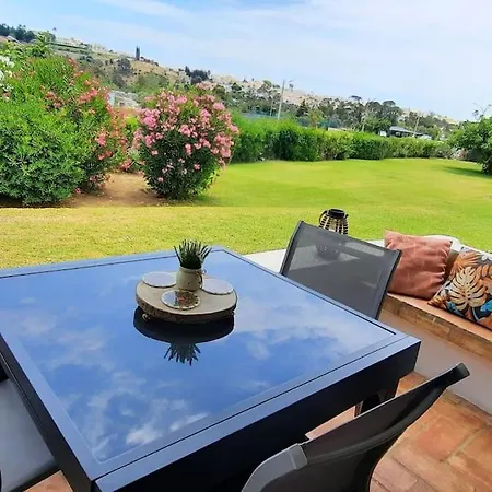 Excellent 1 Bedroom - Em Clube Garden Village 펜션 알부페이라